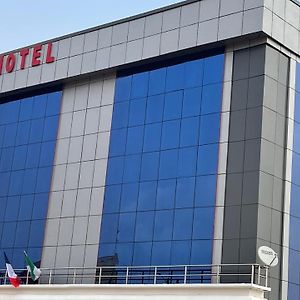 La Rochelle Hotel